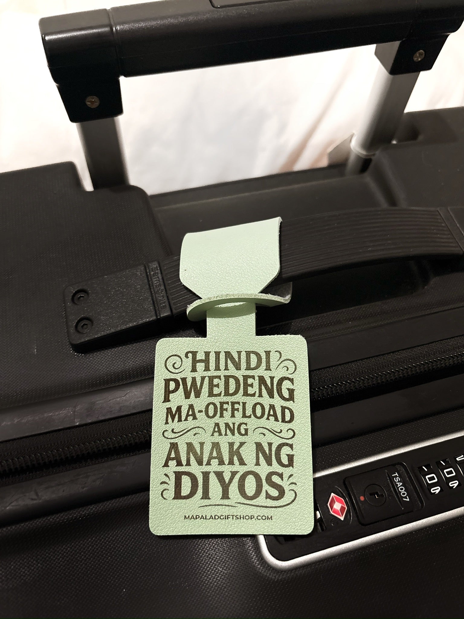 Hindi Pwedeng Ma-offload Leather Luggage Tag